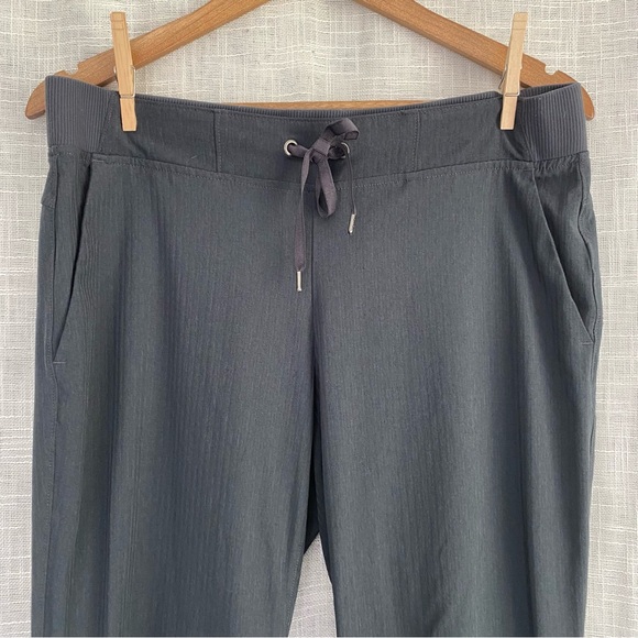 Athleta Gray Ribbed Drawstring Joggers Track Hiking Pants Size 12 - Picture 2 of 8
